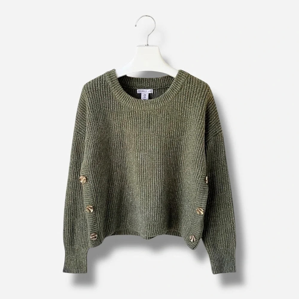 🌸New🌸 Sincerely Jules Long Sleeve Sweater Button Size Medium
